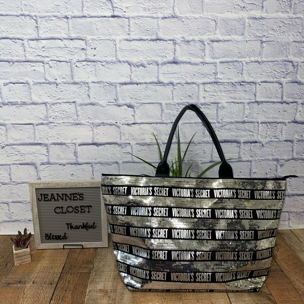 VICTORIAS SECRET Limited Edition Black & Silver Sequin Tote Bag $68